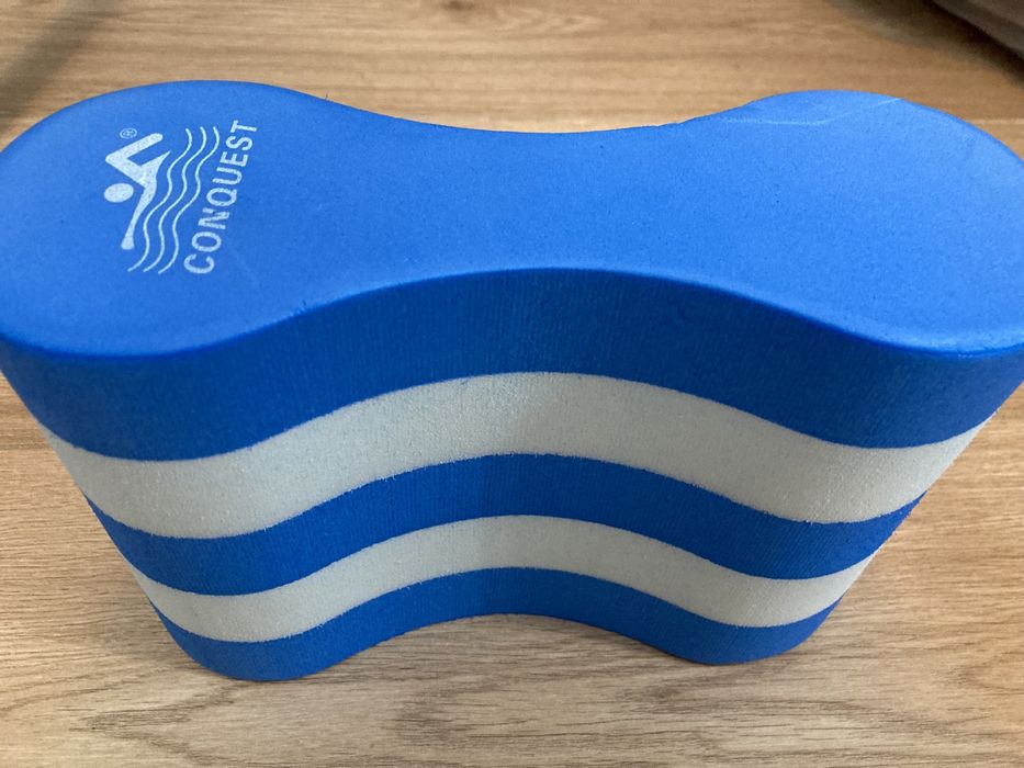 Колобашка для плавания новая