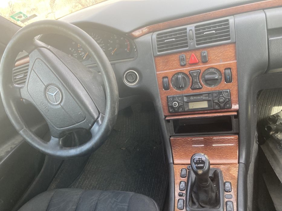 Мерцедес w210 на части