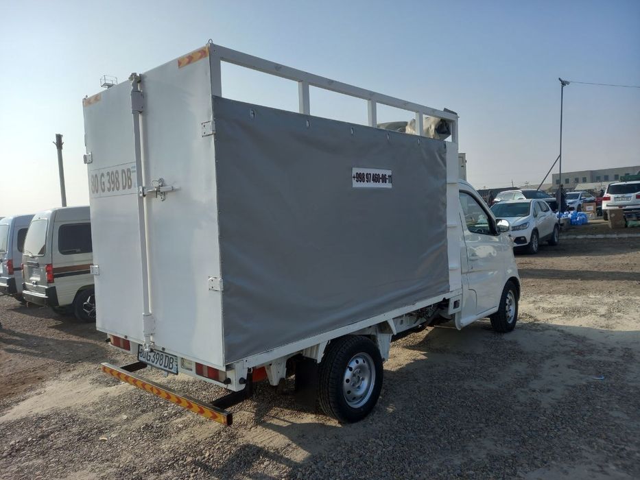 Changan bortli yuk avtomobil