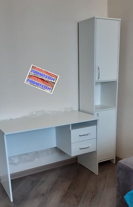 Письменный компьютерный стол и пенал двухдверный для дома