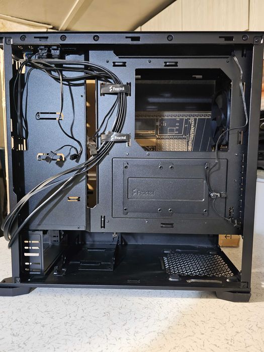Кутия Fractal Design Pop Silent Solid Black, Mid Tower, шумоизолирана