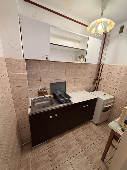 Inchiriez garsoniera in Aleea Carpati