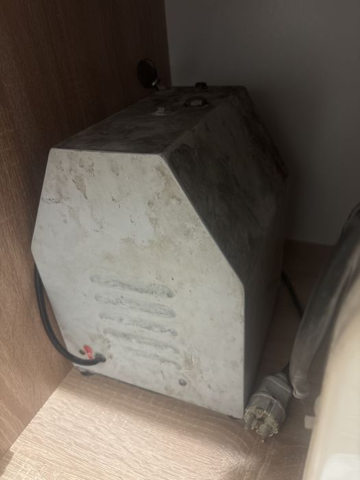 Продам тестомес тестокаталку и мясорубку