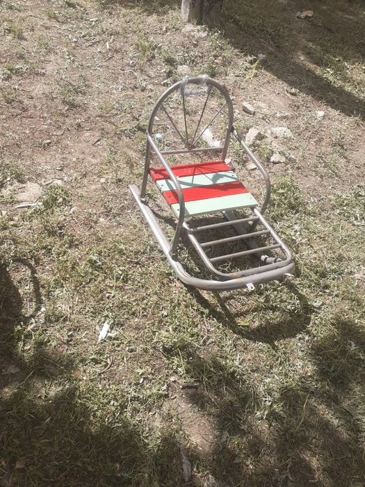 Продается санки..