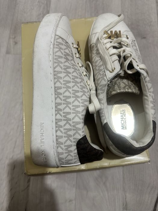 Продам кеды Майкл корс