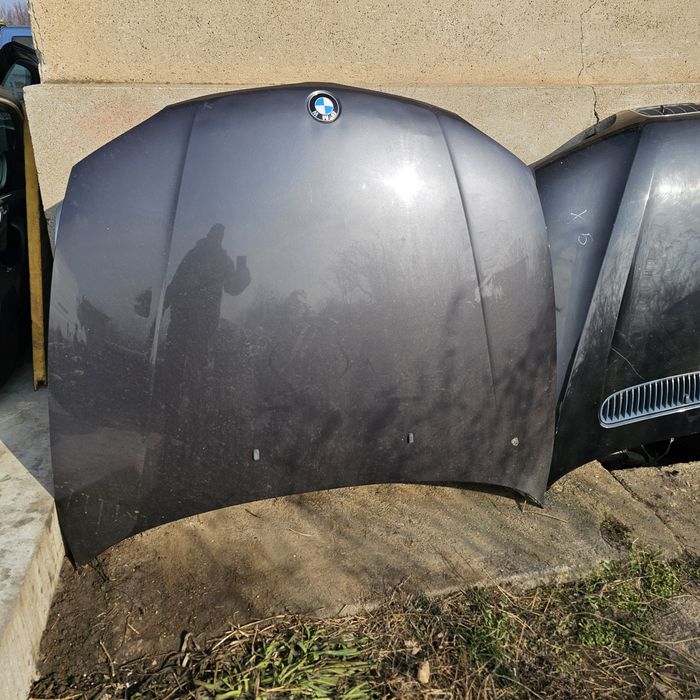 Преден капак е87