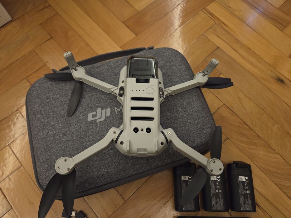 Дрон DJI Mavic Mini Fly More Combo