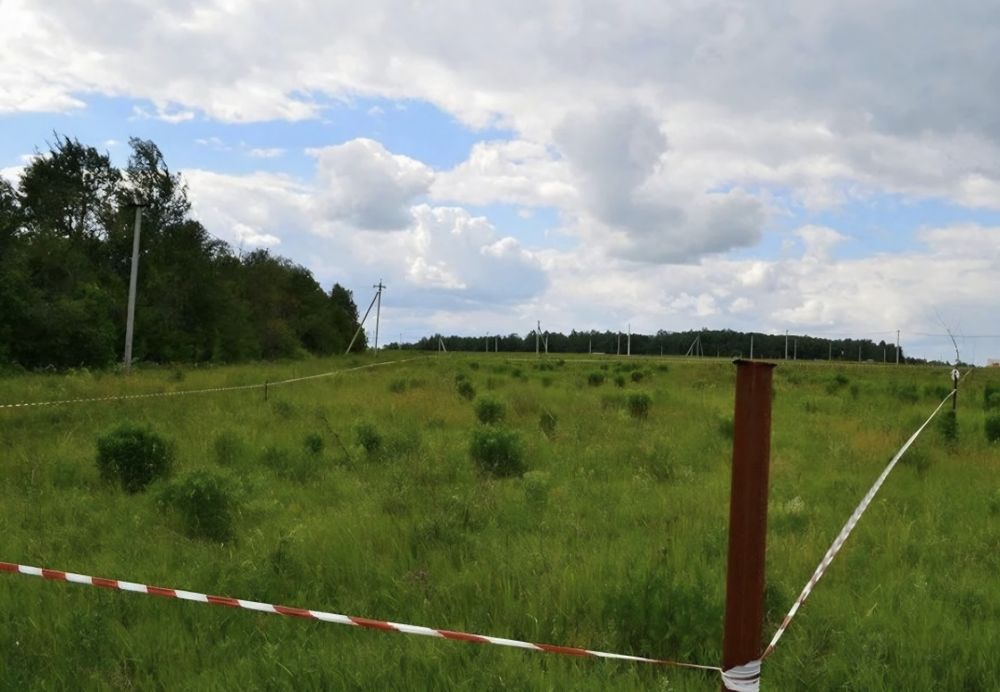 Дурмон  САНИИФда 7 сотихли ер участкаси сотилади .