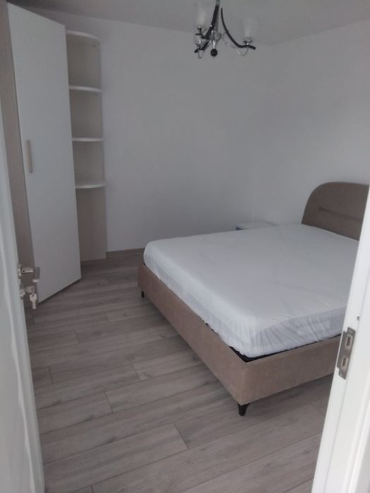 Casă de închiriat
