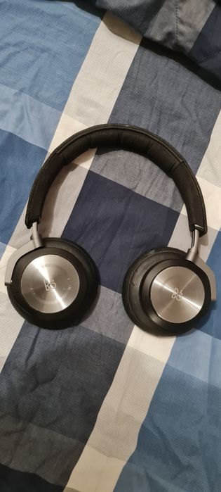 Bang and Olufsen H9i