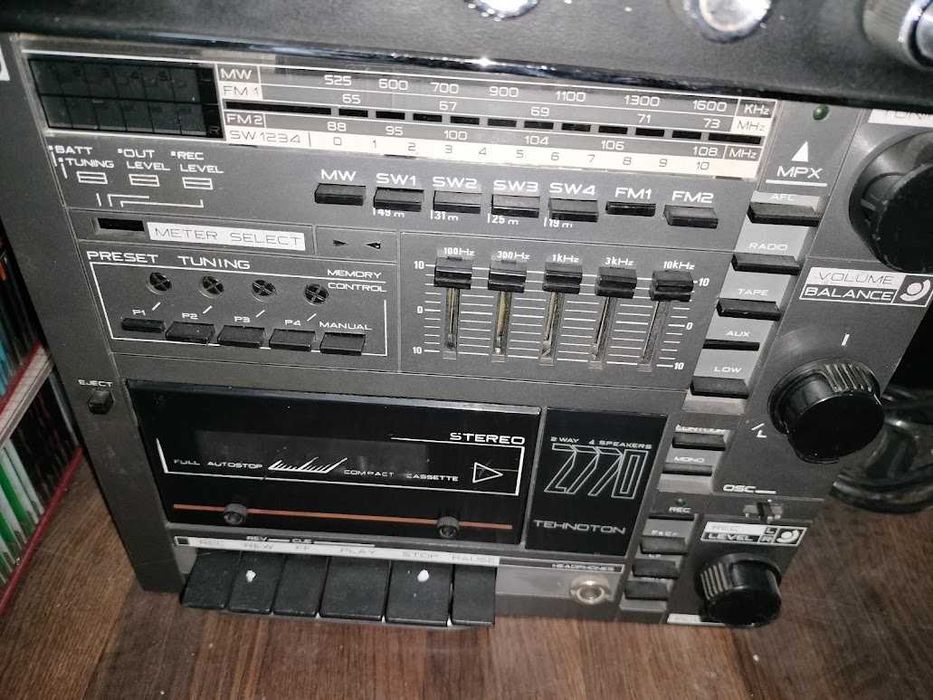 Vand radiocasetofon Tehnoton 2770,colectie,statie CB ZODIAC B2012