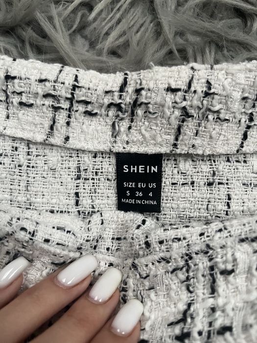 Елегантна карирана пола SHEIN