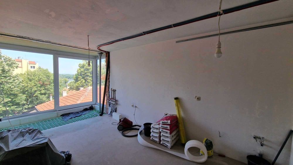 Продава се Тристаен апартамент в Русе, Център - 100 кв.м за 1400 €/кв.м - Снимка #2