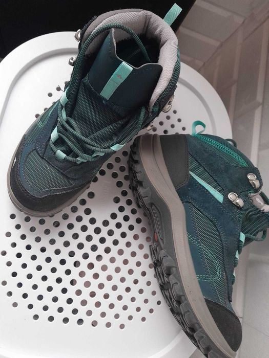 Ghete/Bocanci impermeabili quechua toamna/iarna albastru petrol nr 38