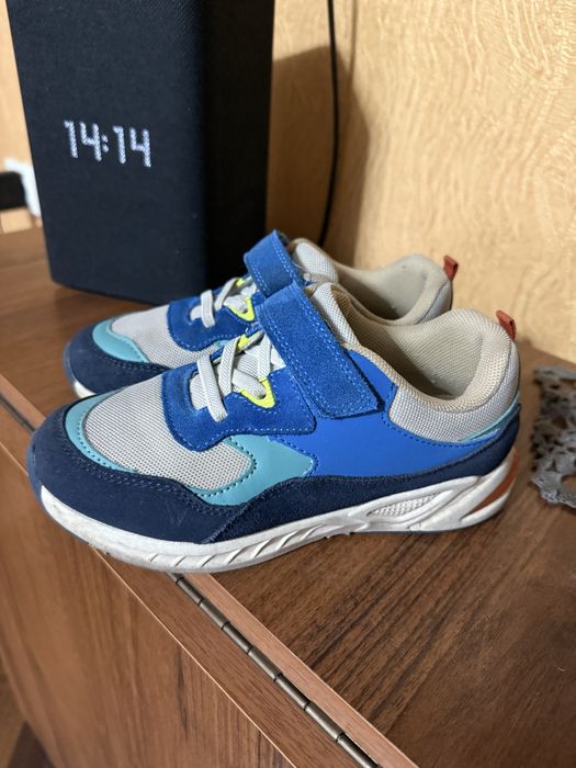 Кроссовки с мигалками Next 31р б/у