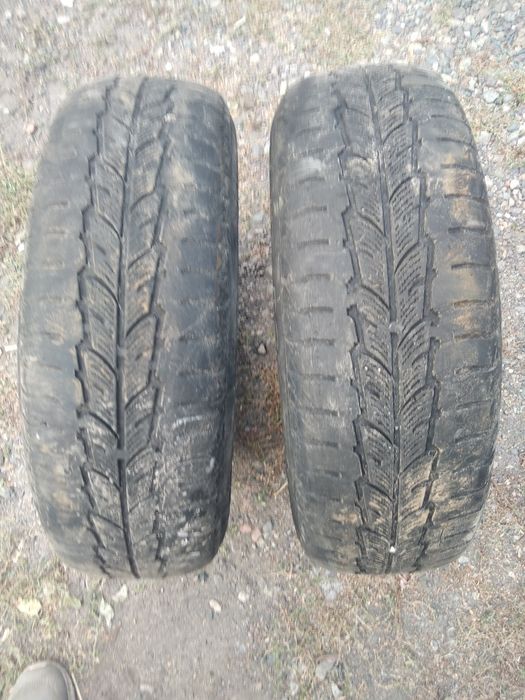 Продам две шины 185/70 R 14