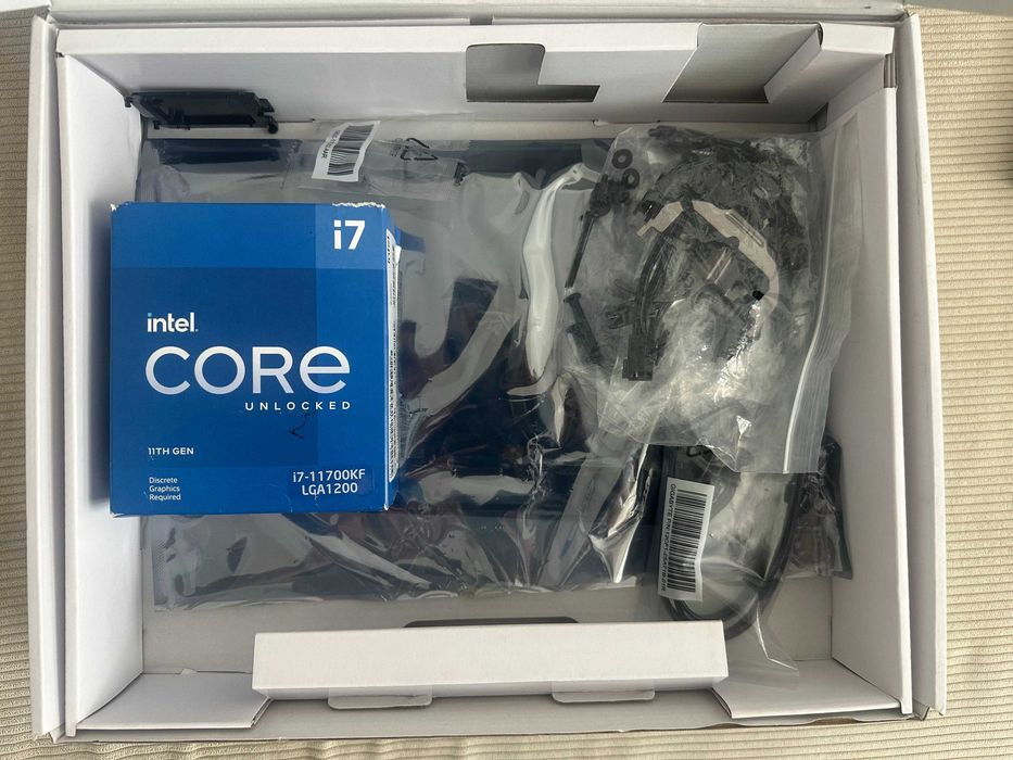 Gigabyte Z590 Vision G, Intel Core i7 11700KF