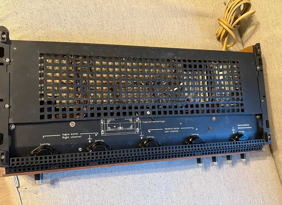 Amplificator cu Tuner Bang Olufsen Beomaster 1000 - colectie anii 60