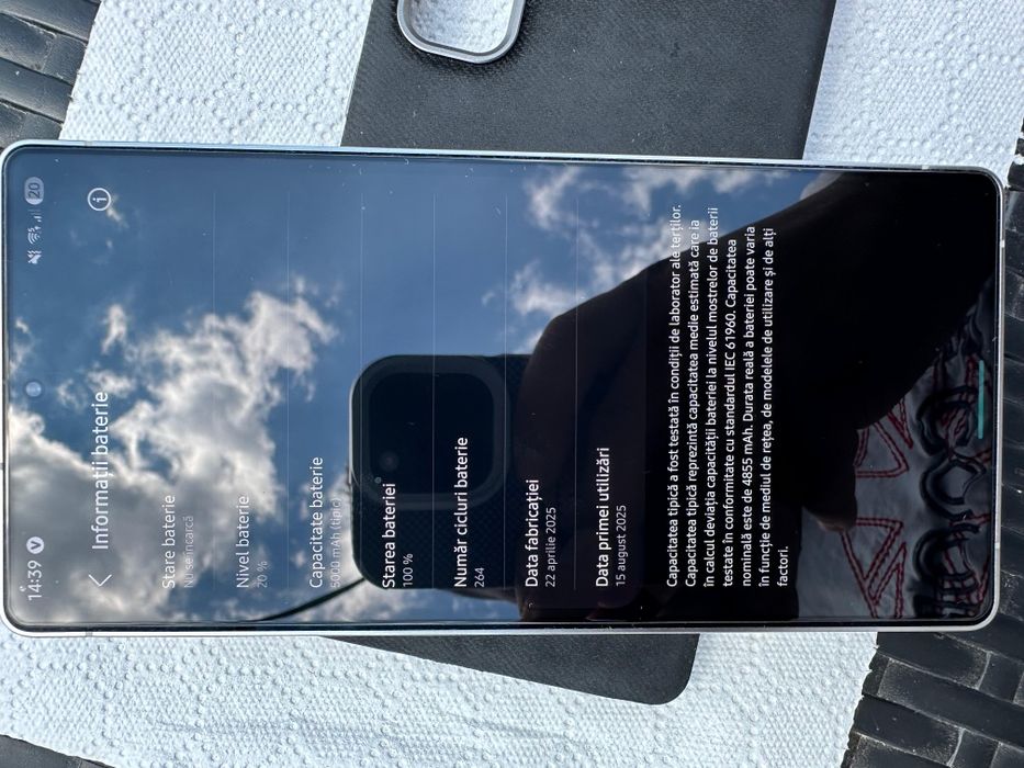 Samsung Galaxy S25Ultra Titanium White , in stare impecabilă, cutie și garanție valabilă