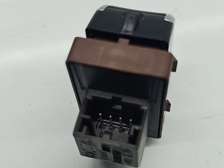 Buton deschidere portbagaj AUDI A5 (8T3) [Fabr 2007-2015] 8K0959831B