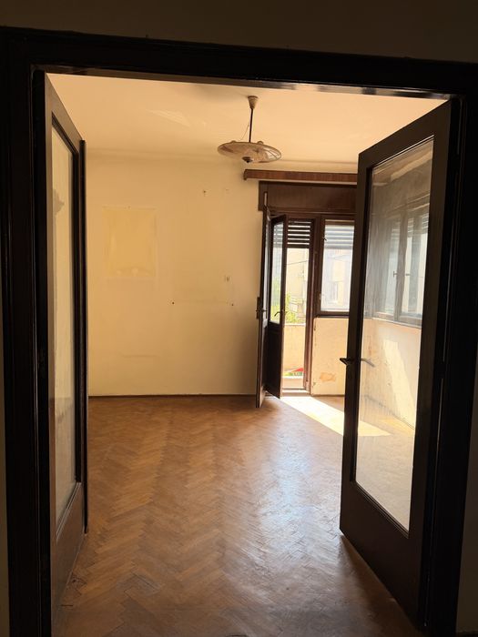 Apartament în vilă  6 camere 120 mp Decebal – Moise Nicoară | Ideal locuință sau business