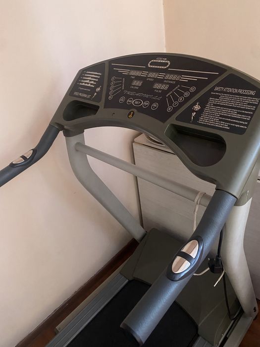 Продам беговую дорожку