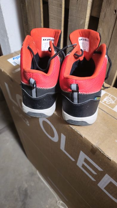 Детски зимни обувки за момче номер 38