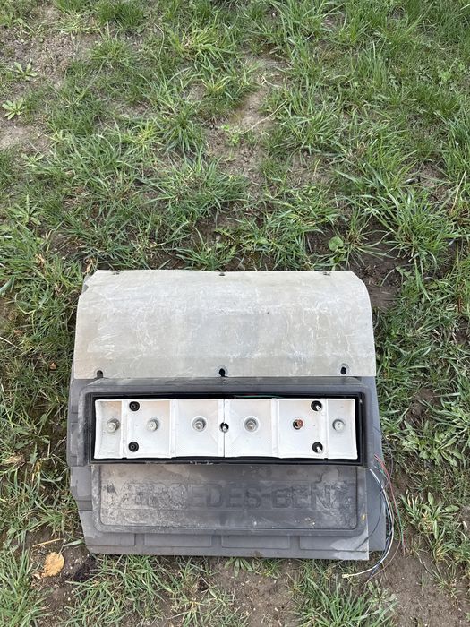 Продам крыло на Актрос