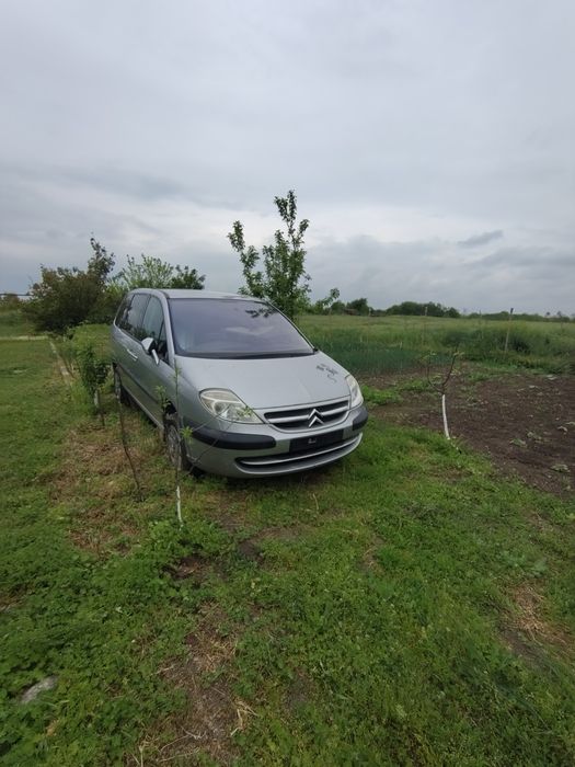 Vand citroen C8 pentru dezmembrat