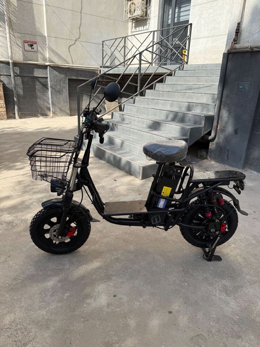 Электроскутер Monster