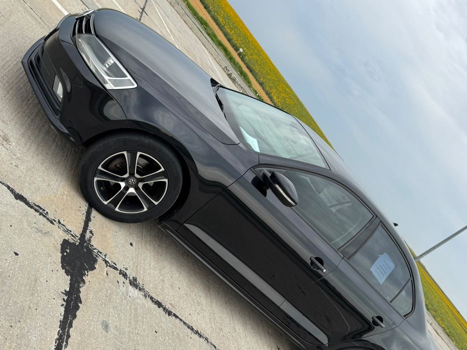De vanzare wv jetta!