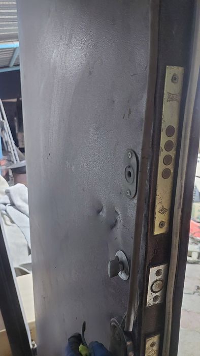 Продам железная Дверь бу