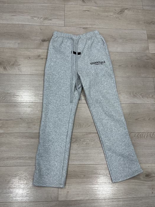 Сив панталон essentials