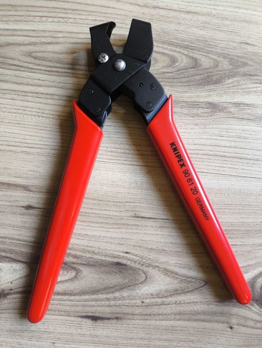 Клещи резачки за кабелни канали Knipex 90 61 20