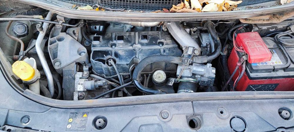 Dezmembrez Renault Scenic 2 an 2008 1.9 DCi cod motor F9Q