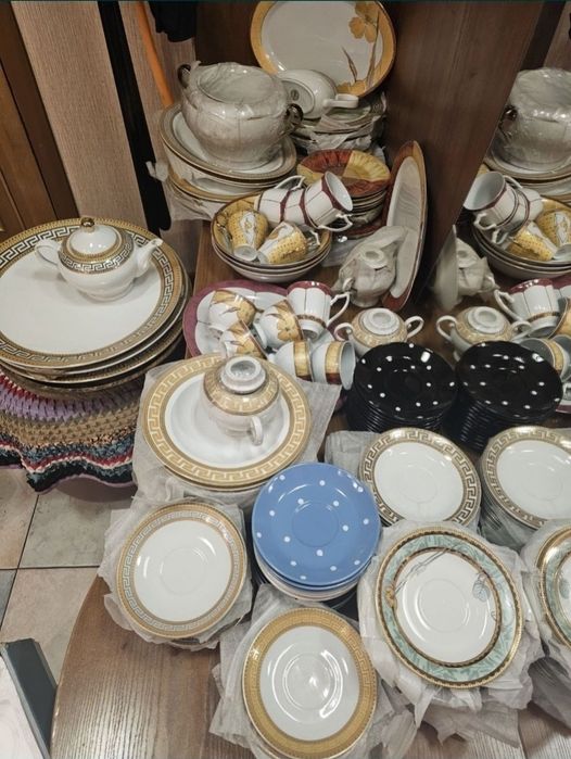 Сахарница, молочница, посуда