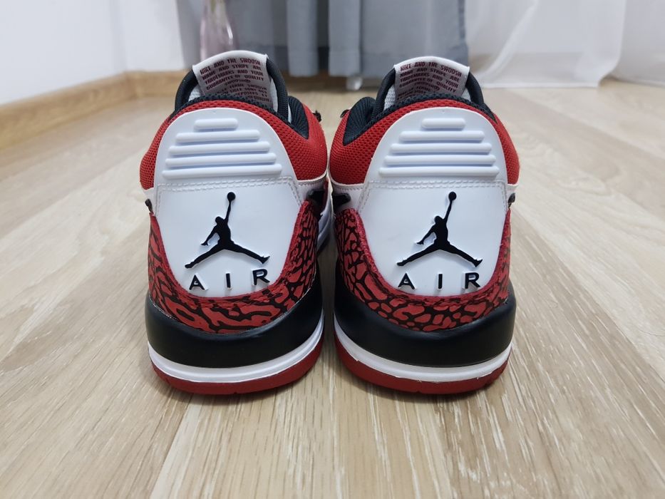 Adidași Jordan Legacy mărimea 38 Nike