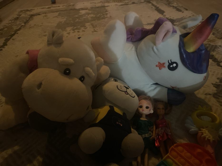 Продам детские ишрушки