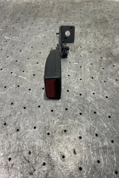 Teaca centura siguranta spate stanga BMW Seria 3 2013