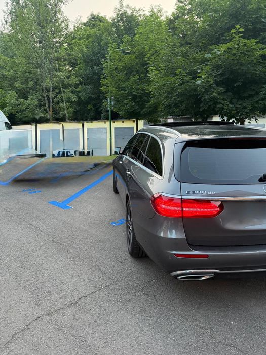Mercdede E300 de,vand sau schimb cu Tesla sau Vclass