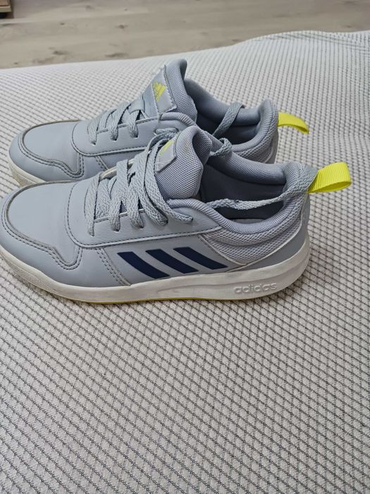 Детски маратонки адидас