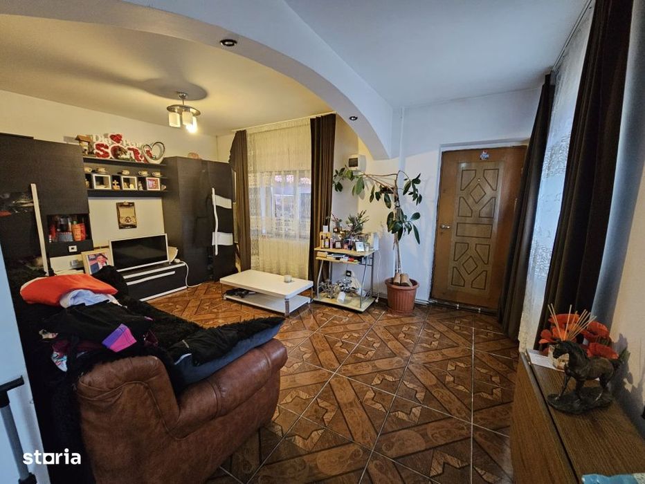 Casa parter, 90 mp utili, zona Brestei/Raului