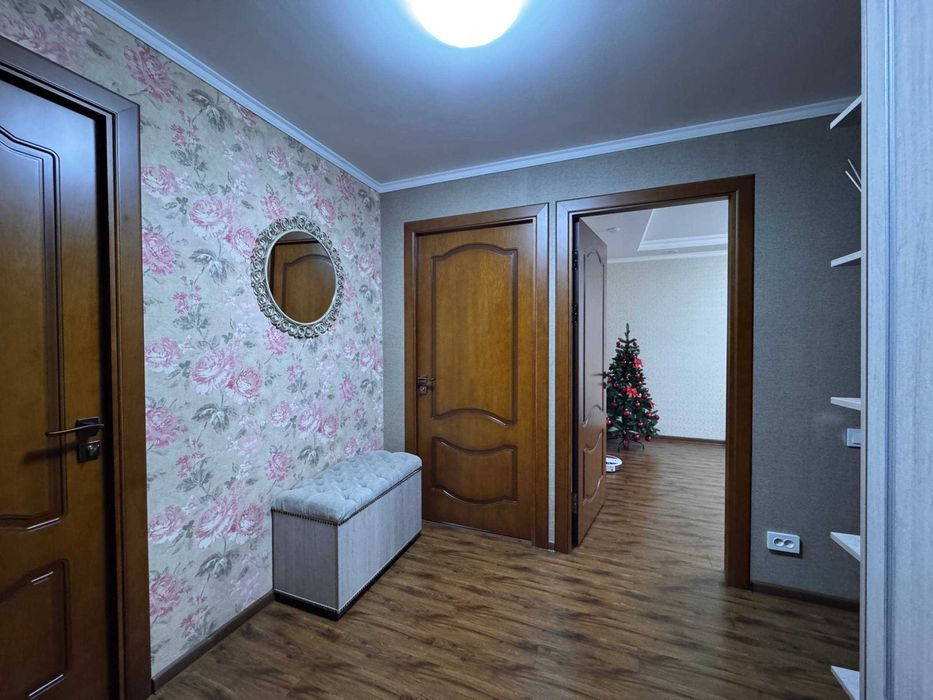 78 м². Продаётся 4-комнатная квартира у метро БИЙ.