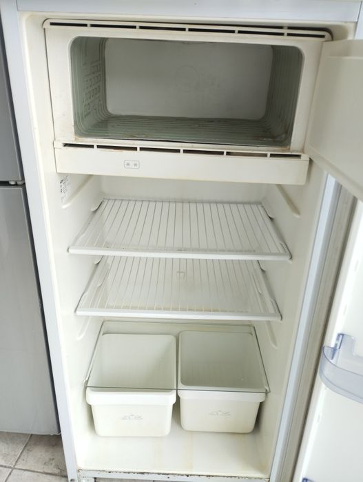 Холодильник Бирюса