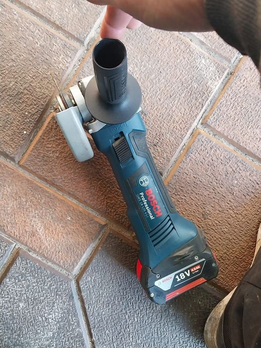 Flex pe acumulatori  BOSCH GVS 18-125 V-LI  fabric. 2021 dar nou