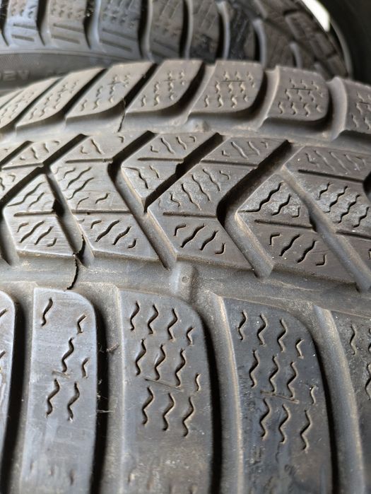Set Anvelope Iarna 225/40R18 92V PIRELLI WINTER SOTTO ZERO 3