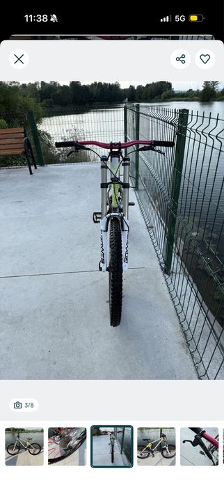 Bicicleta downhill banschee