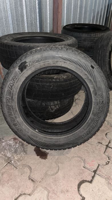 Yokohama 225/65R17