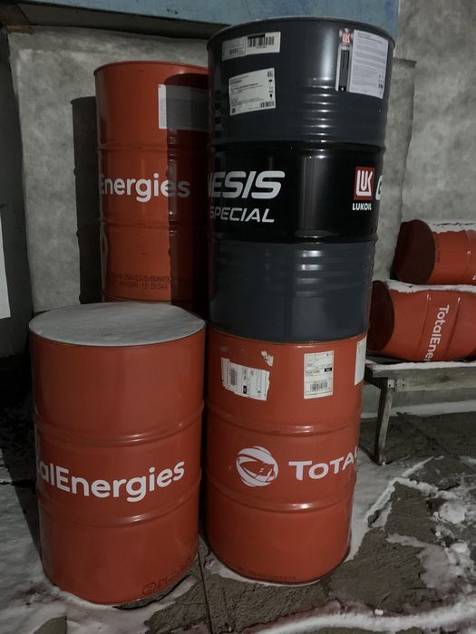 Продам 200 литровые бочки