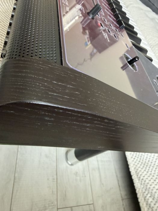 Korg kronos 3 с гаранция 20 месеца остатъчна
